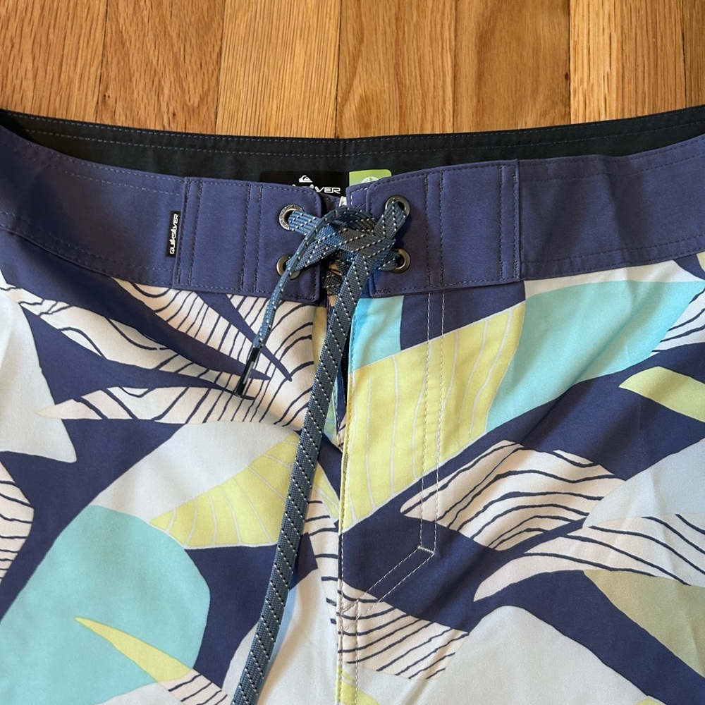New Quiksilver Men's Surfsilk Scallop Board Shorts Size 38 - Picture 3 of 7